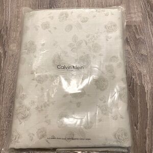 SOLD- NEW Calvin Klein Queen Duvet Cover Antique Rose Sateen Damask